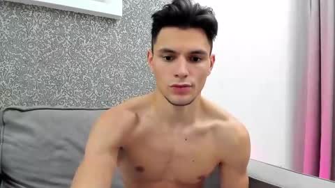 Snapshot of denlover chatting on 02-25-25, 05:47 Den online show from 02-25-25, 05:47