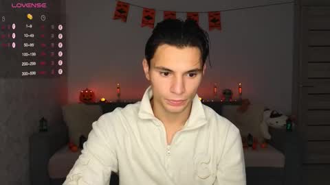 Snapshot of denlover chatting on 10-13-25, 05:18 Den online show from 10-13-25, 05:18