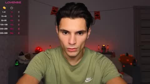 Snapshot of denlover chatting on 10-14-25, 06:47 Den online show from 10-14-25, 06:47