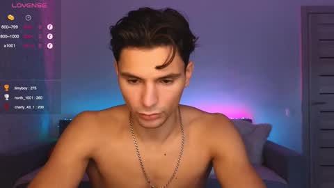 Snapshot of denlover chatting on 11-15-25, 09:17 Den online show from 11-15-25, 09:17