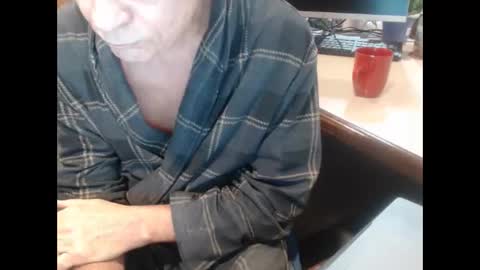 Snapshot of denn_jett chatting on 02-20-26, 11:11 Den Jet online show from 02-20-26, 11:11