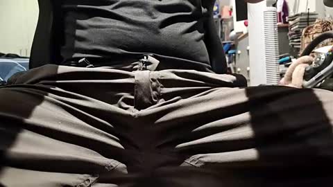 Snapshot of dennis210586 chatting on 02-05-26, 02:27 dennis210586 online show from 02-05-26, 02:27