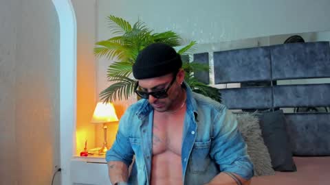 dennis_cox_ online show from 01-18-25, 12:04