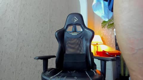 dennis_cox_ online show from 01-21-25, 11:24