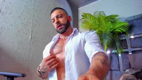 dennis_cox_ online show from 03-01-25, 10:34