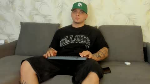 dennis munera online show from 12-21-24, 12:38