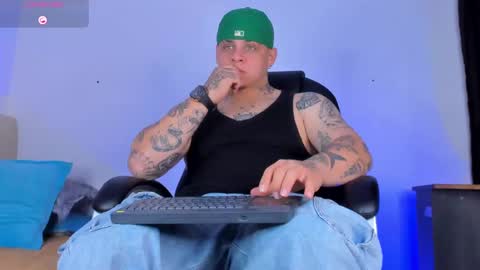 dennis munera online show from 10-12-25, 02:38