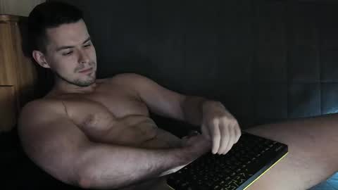 Snapshot of dennis_night chatting on 10-10-25, 12:31 Den online show from 10-10-25, 12:31