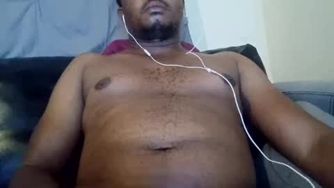 Snapshot of dentzo chatting on 12-11-24, 08:47 mastER blACK online show from 12-11-24, 08:47