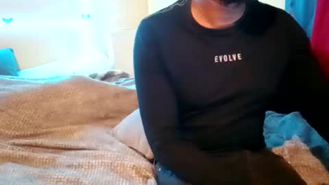 Snapshot of dentzo chatting on 03-01-25, 11:47 mastER blACK online show from 03-01-25, 11:47