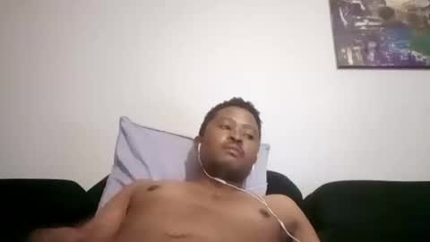 Snapshot of dentzo chatting on 02-13-26, 02:51 mastER blACK online show from 02-13-26, 02:51