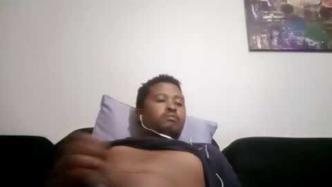 Snapshot of dentzo chatting on 02-16-26, 09:11 mastER blACK online show from 02-16-26, 09:11