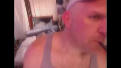 Snapshot of denveversbb chatting on 12-21-25, 06:15 denveversbb online show from 12-21-25, 06:15