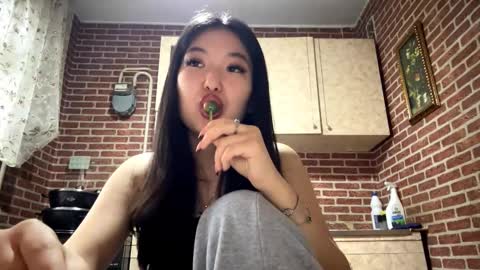 Emma online show from 03-06-26, 10:01