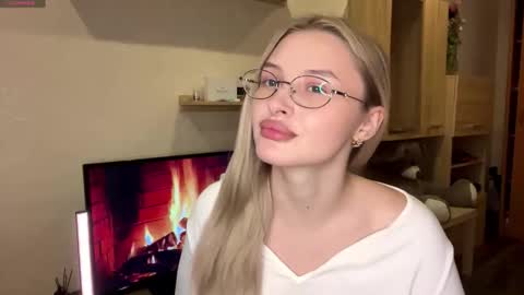 Vi  Victoria online show from 11-09-25, 01:09