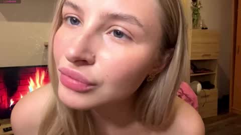 Vi  Victoria online show from 11-10-25, 03:44