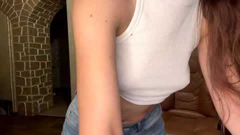 Snapshot of deonnamitcheltree chatting on 06-08-26, 01:28 Eva online show from 06-08-26, 01:28