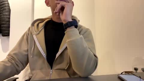 Snapshot of dereck_myers chatting on 02-13-25, 08:48 Dereck Myers online show from 02-13-25, 08:48