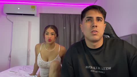 Snapshot of dereckbrownn chatting on 01-30-25, 08:53 Dereck online show from 01-30-25, 08:53