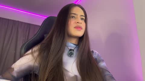 Snapshot of dereckbrownn chatting on 10-27-25, 07:51 Dereck online show from 10-27-25, 07:51