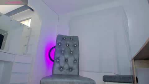 dereckhardd online show from 04-28-26, 02:22