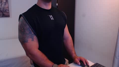 Snapshot of derek_group chatting on 12-21-24, 11:34 Derek online show from 12-21-24, 11:34