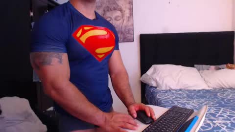 Snapshot of derek_group chatting on 03-05-25, 11:16 Derek online show from 03-05-25, 11:16