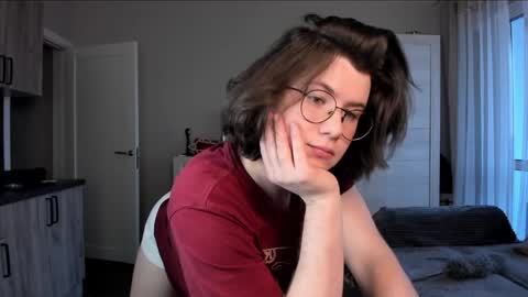 Derek online show from 04-27-26, 05:33