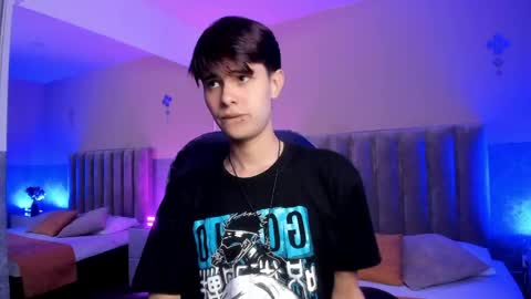 derek_sinn online show from 04-21-26, 02:51