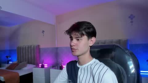 derek_sinn online show from 04-24-26, 08:11