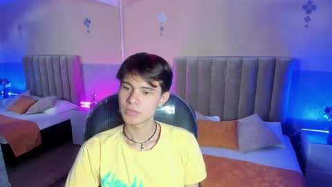 derek_sinn online show from 04-25-26, 09:23