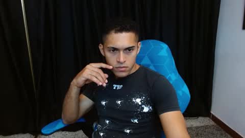 D E R E K online show from 12-17-25, 01:06