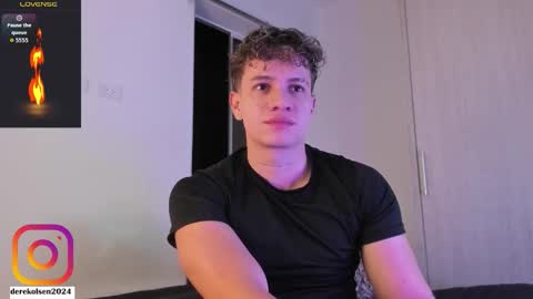 Snapshot of derekolsen_ chatting on 10-14-25, 02:45 Derek IG Derekolsen2024 online show from 10-14-25, 02:45