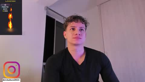 Snapshot of derekolsen_ chatting on 10-21-25, 03:18 Derek IG Derekolsen2024 online show from 10-21-25, 03:18