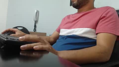Snapshot of derrik_ chatting on 12-22-24, 11:54     online show from 12-22-24, 11:54