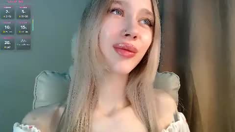 Ari online show from 07-23-26, 03:43