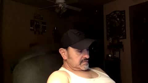 Snapshot of desertdaddy658488 chatting on 02-19-26, 01:56 desertdaddy658488 online show from 02-19-26, 01:56