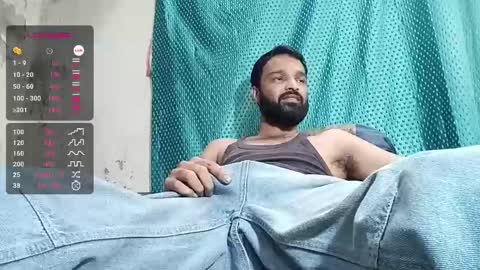 Snapshot of desi_boy799417 chatting on 02-26-25, 03:52 desi_boy799417 online show from 02-26-25, 03:52