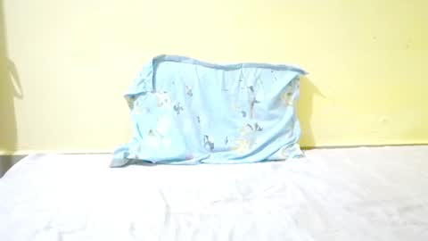 Snapshot of desihotgirl2024 chatting on 02-14-26, 05:26 Nidhilove online show from 02-14-26, 05:26