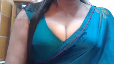 Maisa online show from 06-19-26, 04:55