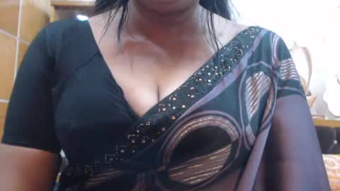 Maisa online show from 06-24-26, 06:07