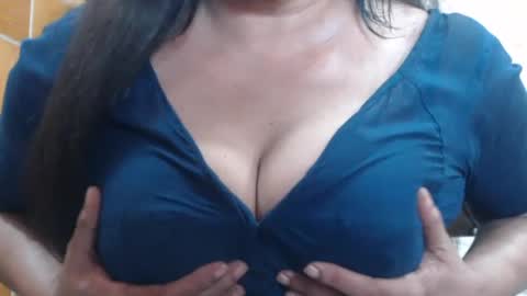 Maisa online show from 07-28-26, 05:23