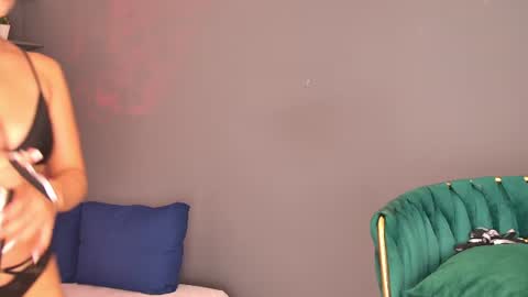 Desimissy online show from 07-26-26, 03:47