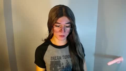 Snapshot of desirable_lorinexx chatting on 12-25-24, 12:58 LORINE online show from 12-25-24, 12:58