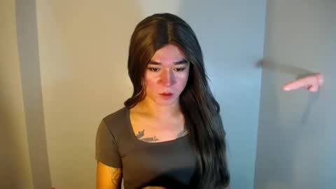 Snapshot of desirable_lorinexx chatting on 12-26-24, 07:49 LORINE online show from 12-26-24, 07:49