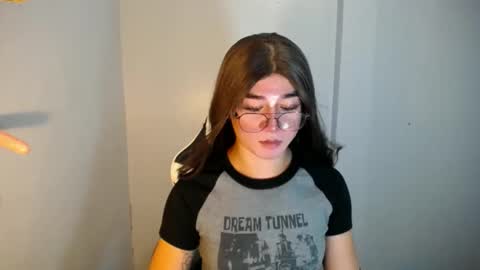 Snapshot of desirable_lorinexx chatting on 01-09-25, 06:47 LORINE online show from 01-09-25, 06:47