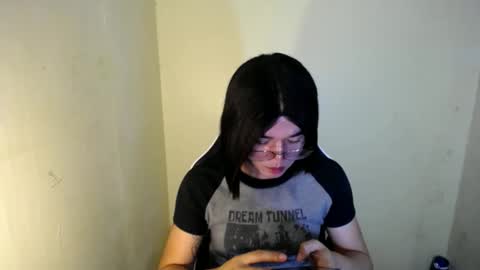 Snapshot of desirable_lorinexx chatting on 01-22-25, 09:54 LORINE online show from 01-22-25, 09:54