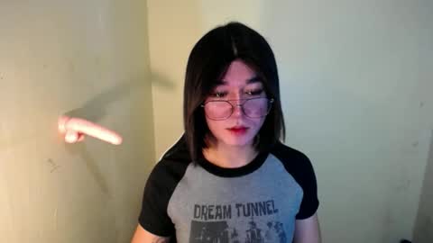 Snapshot of desirable_lorinexx chatting on 01-23-25, 08:56 LORINE online show from 01-23-25, 08:56