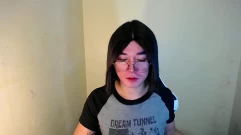 Snapshot of desirable_lorinexx chatting on 01-26-25, 09:40 LORINE online show from 01-26-25, 09:40