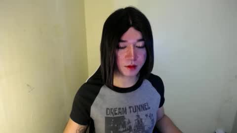 Snapshot of desirable_lorinexx chatting on 01-28-25, 11:50 LORINE online show from 01-28-25, 11:50